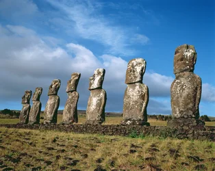 Estatuas Monolíticas en Ahu Akivi, c.1000-1600
